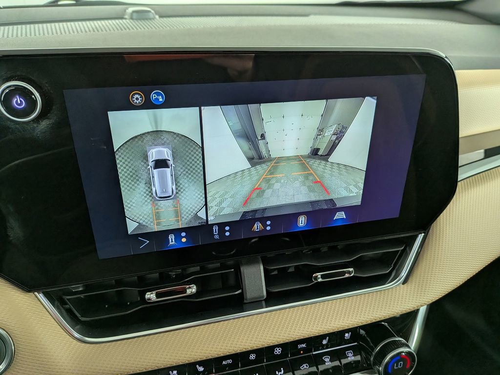 Used 2026 Chevrolet Equinox ACTIV w/ Convenience Package III image 29