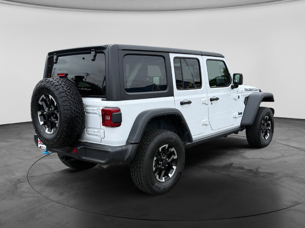 Used 2024 Jeep Wrangler Unlimited Rubicon 4xe AWD/4WD image 9