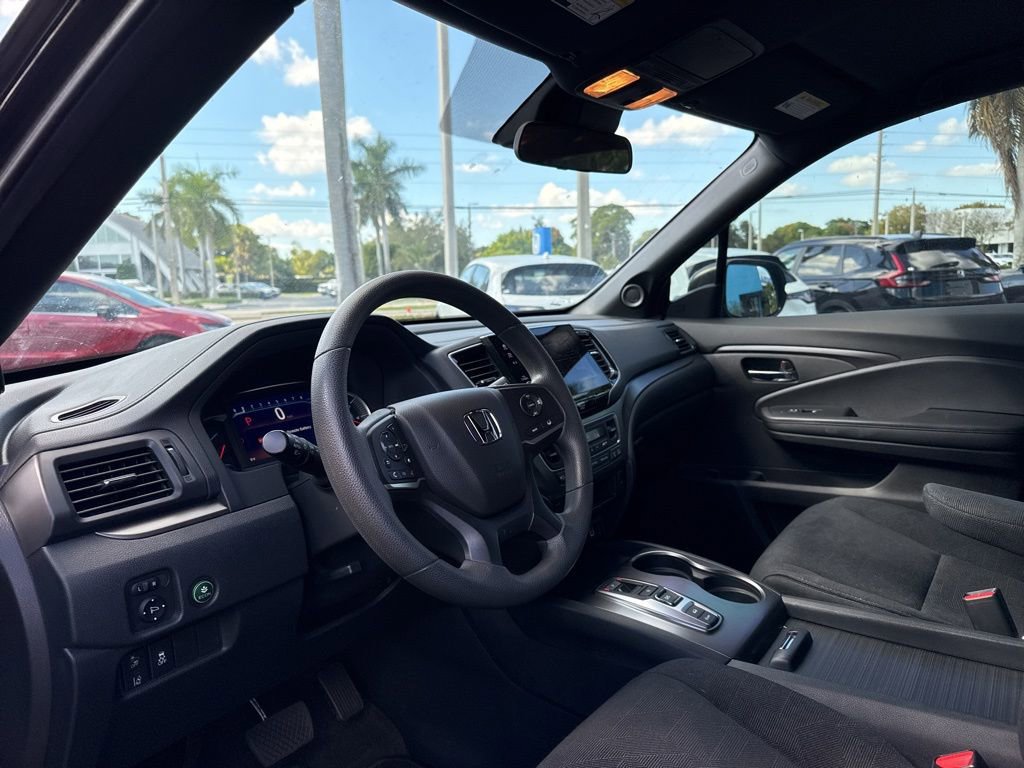 Used 2022 Honda Pilot Sport image 14