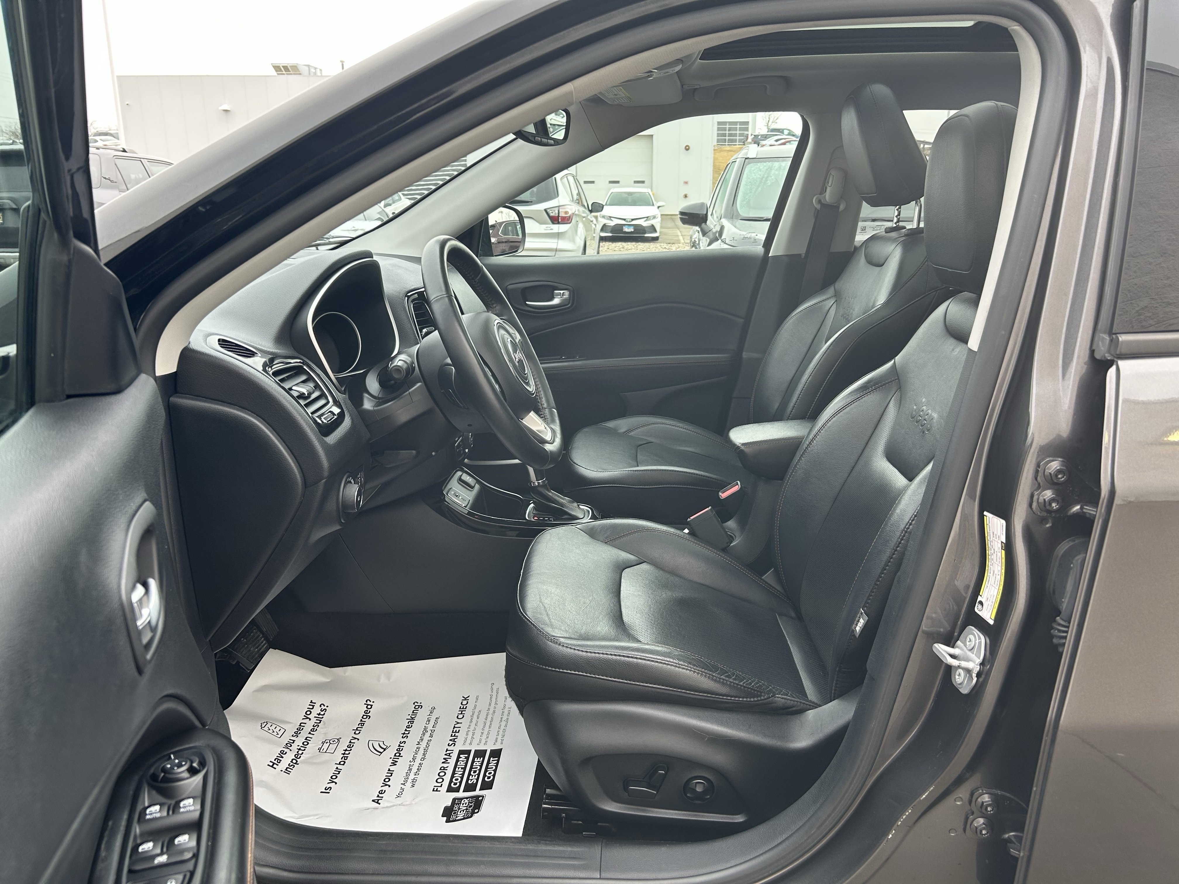 Used 2018 Jeep Compass Limited w/ Navigation Group image 13