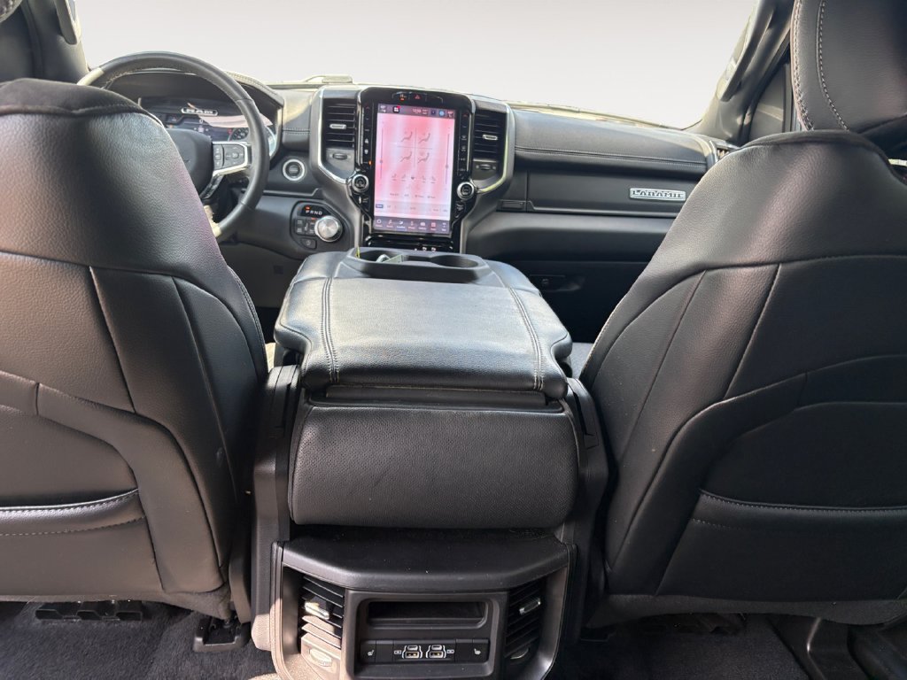Used 2025 RAM 1500 Laramie AWD/4WD image 10