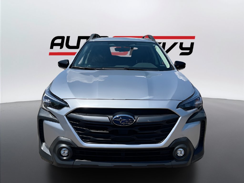 Used 2025 Subaru Outback Limited XT w/ Tech Package 2 AWD/4WD image 2
