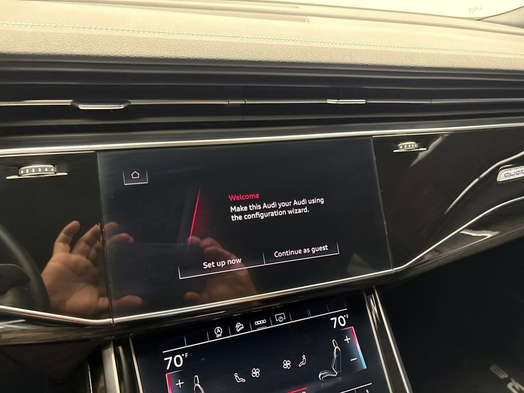 Certified 2025 Audi Q8 Premium Plus AWD/4WD image 32