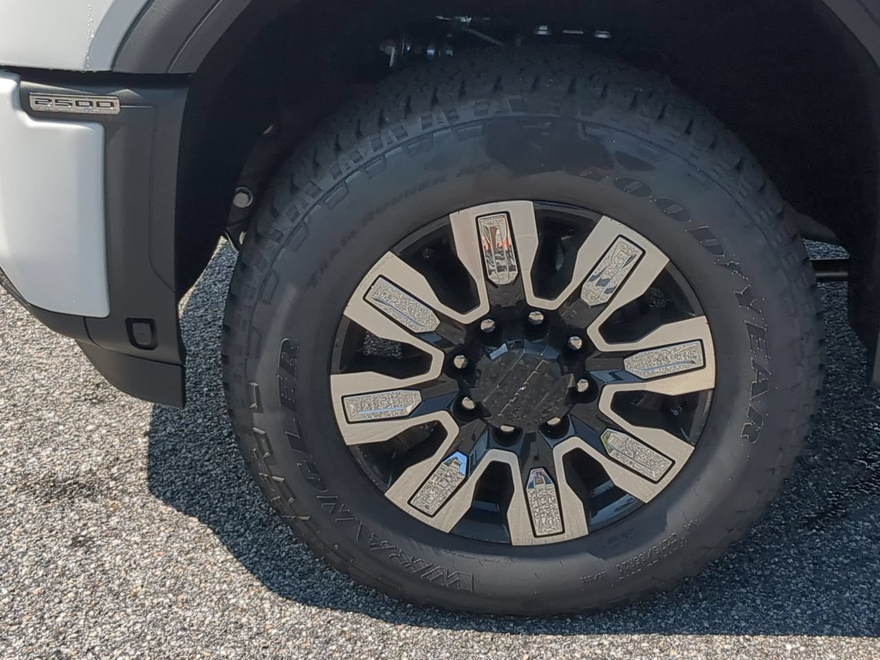 New 2026 GMC Sierra 2500 Denali w/ Denali Reserve Package AWD/4WD image 34
