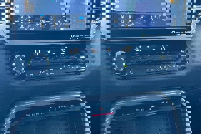 Used 2024 Toyota Tundra Limited w/ TRD Off-Road Package AWD/4WD image 23