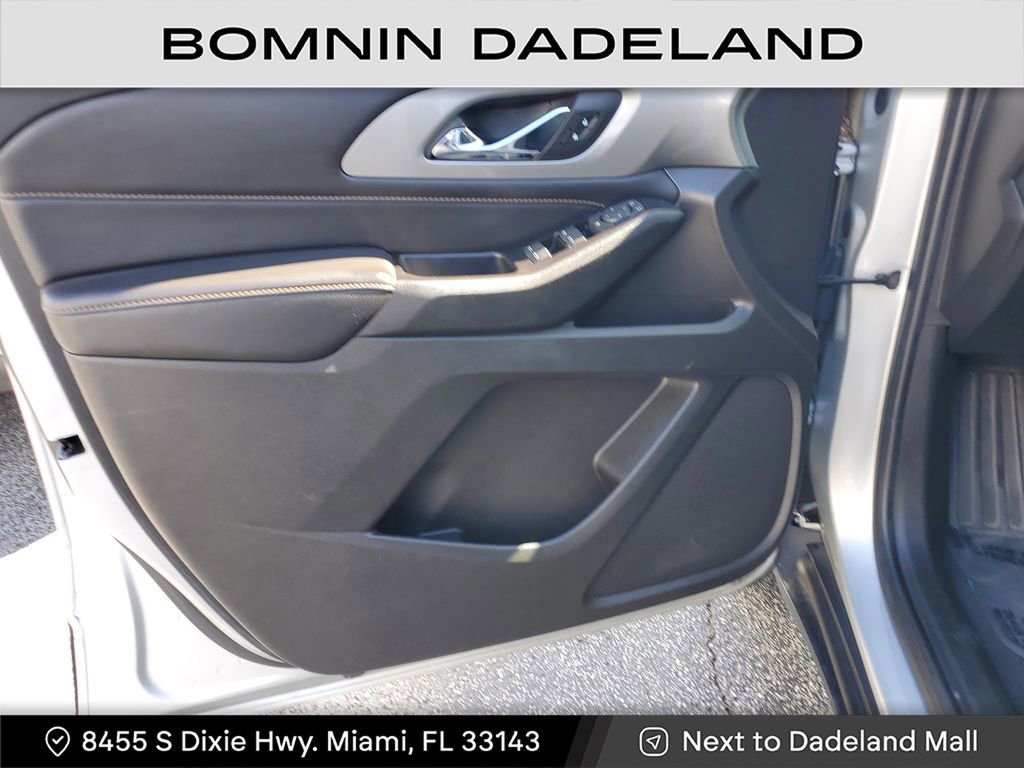 Used 2019 Chevrolet Traverse LS image 12