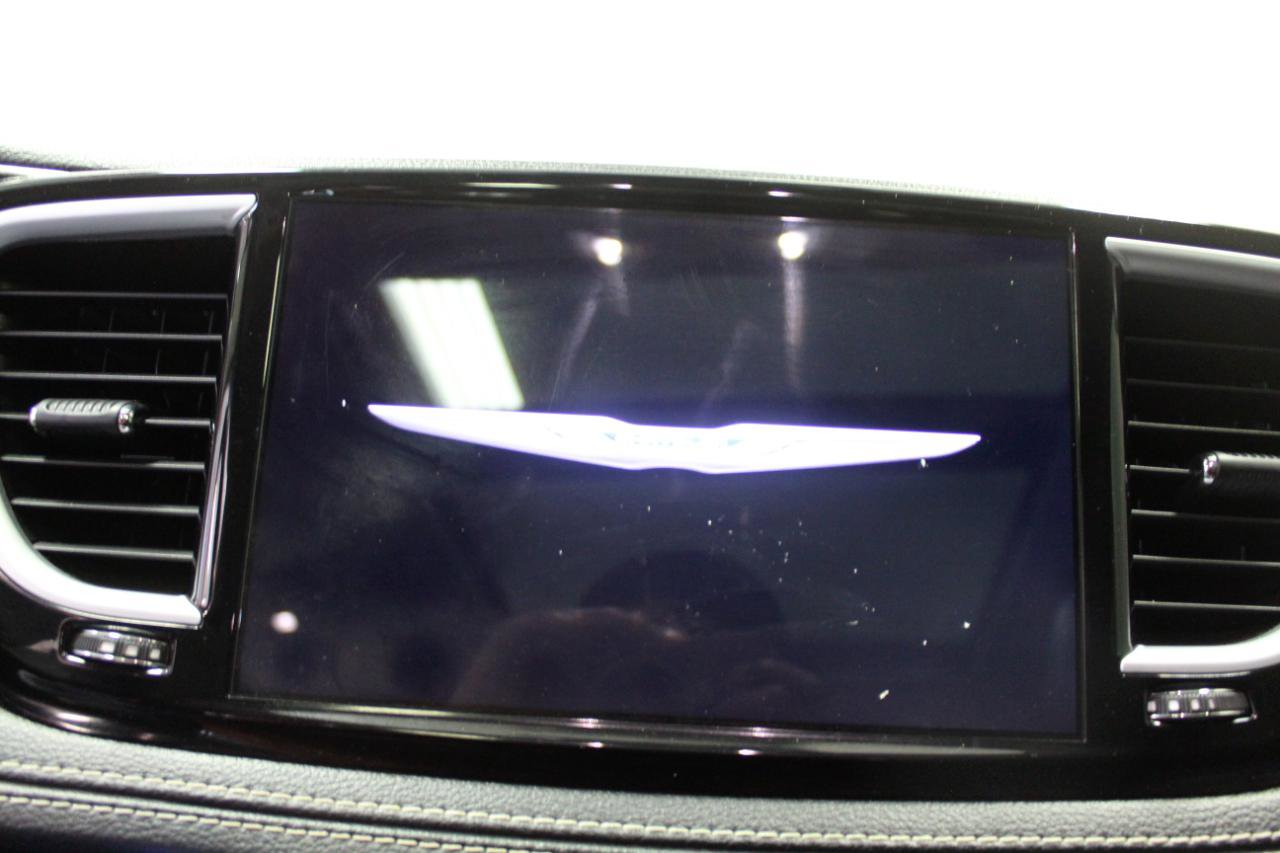 Used 2022 Chrysler Pacifica Limited image 17