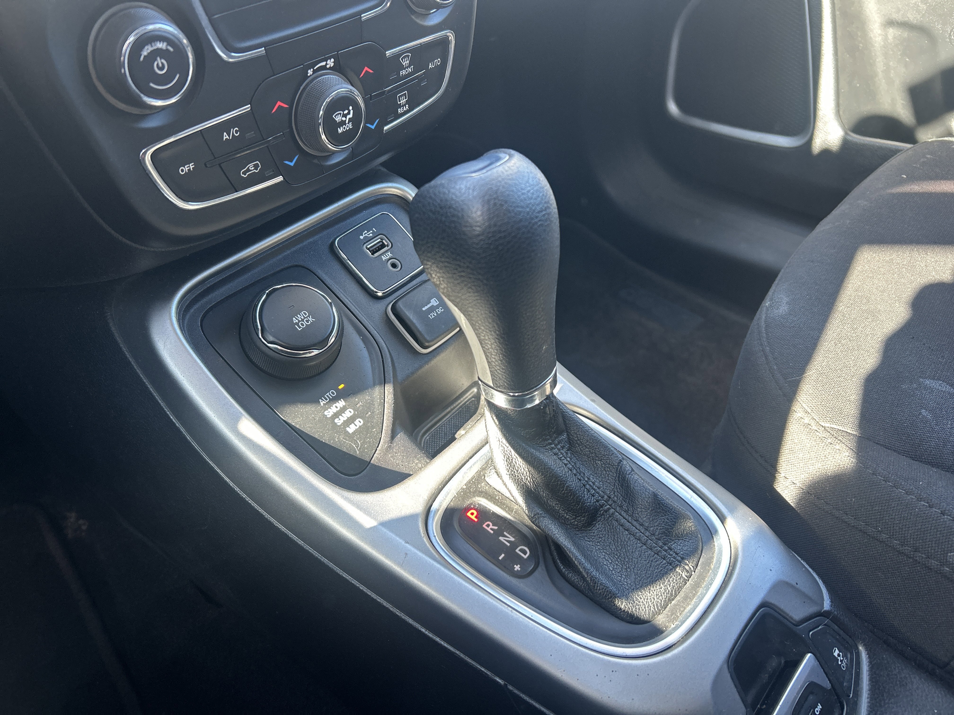 Used 2020 Jeep Compass Sport image 19