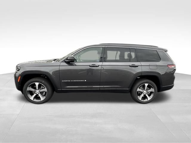 New 2026 Jeep Grand Cherokee L Limited AWD/4WD image 3
