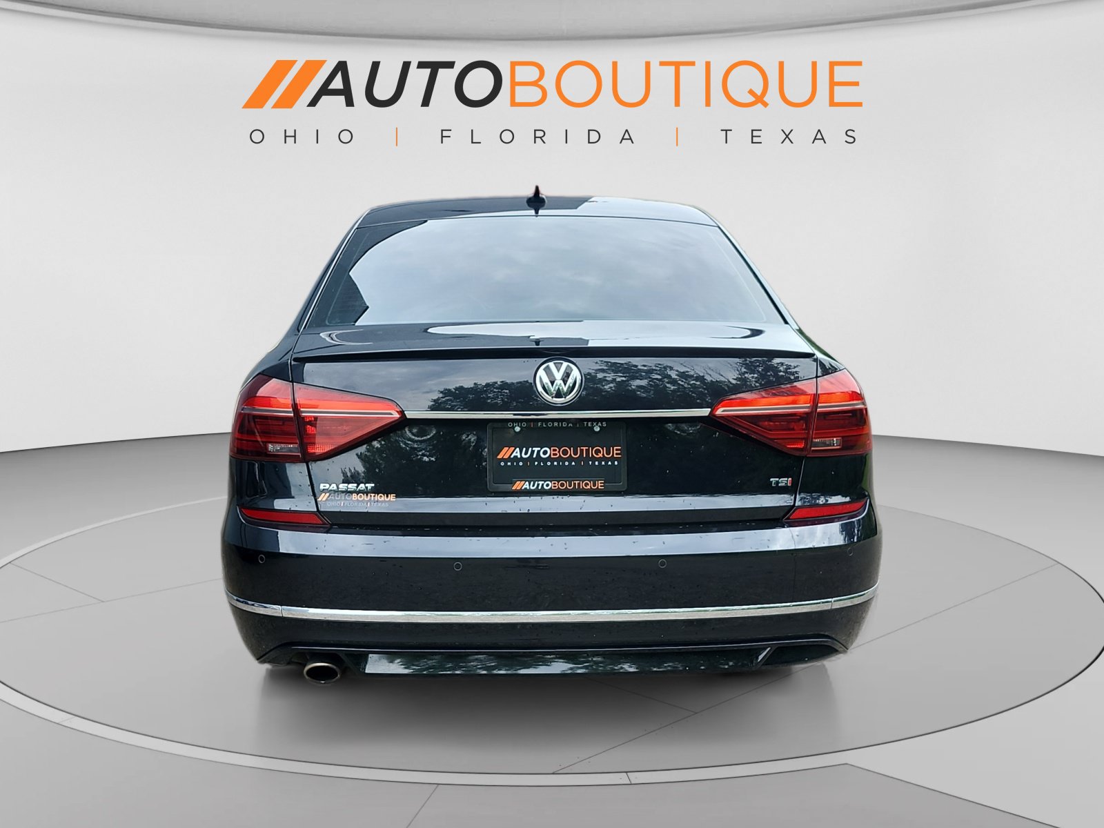 Used 2019 Volkswagen Passat 2.0T SE R-Line FWD image 4