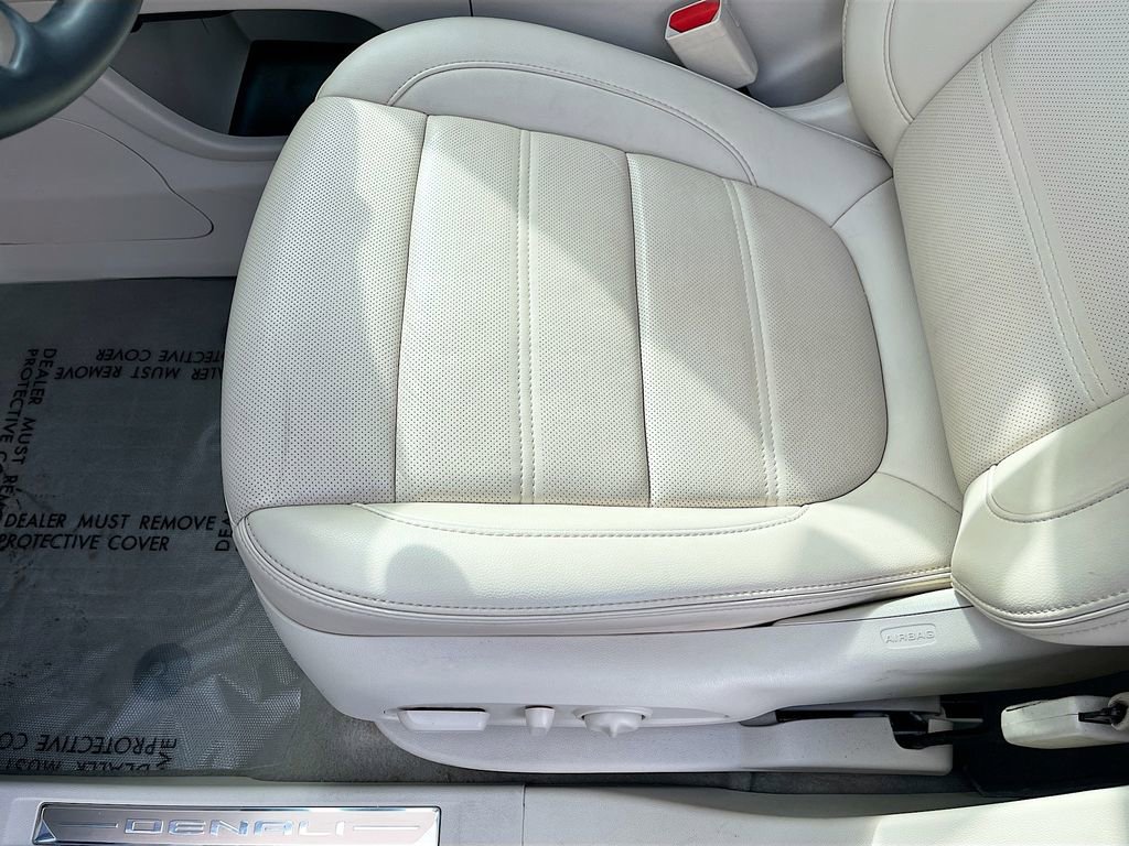 Used 2023 GMC Acadia Denali w/ Denali Ultimate Package image 20