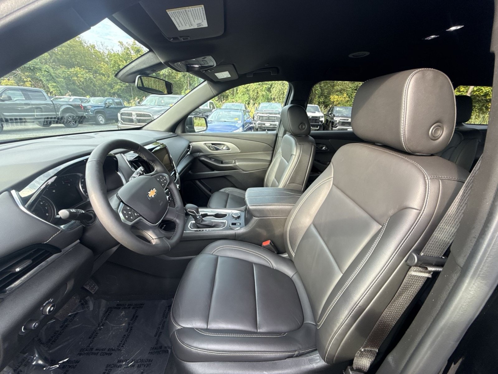 Used 2023 Chevrolet Traverse LT AWD/4WD image 14