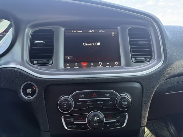 Used 2022 Dodge Charger SXT w/ Blacktop Package image 22