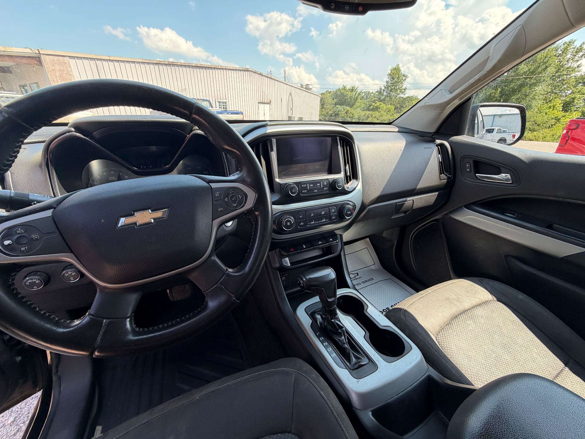 Used 2016 Chevrolet Colorado LT w/ Midnight Edition AWD/4WD image 10