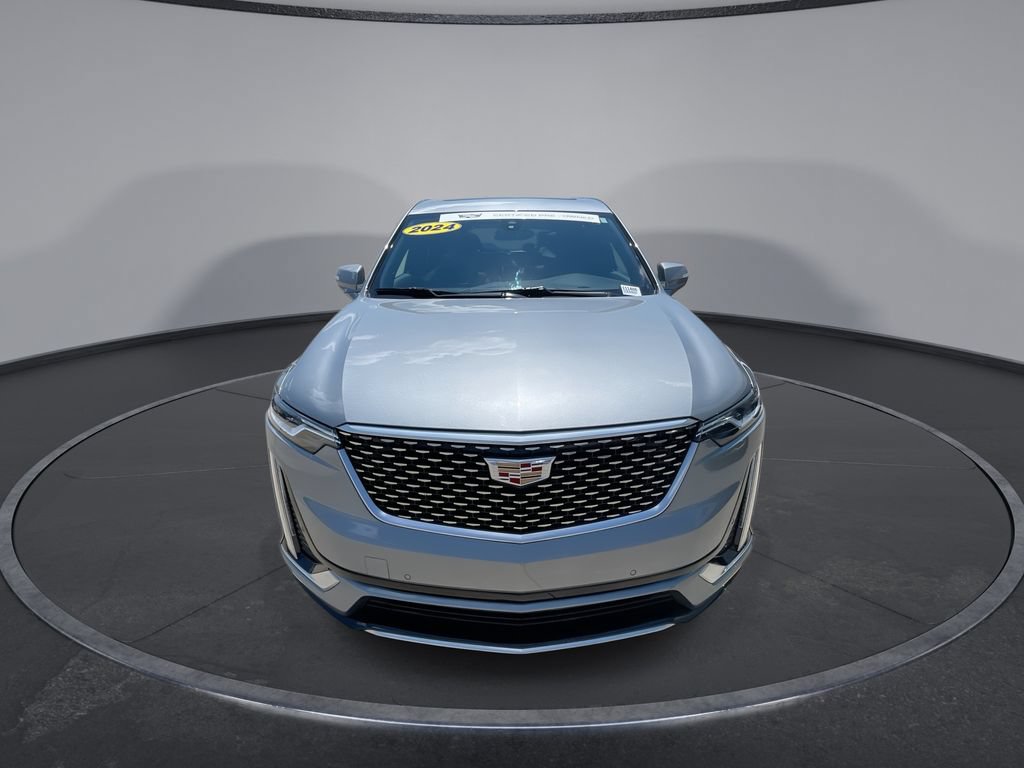 Certified 2024 Cadillac XT6 Luxury FWD image 3