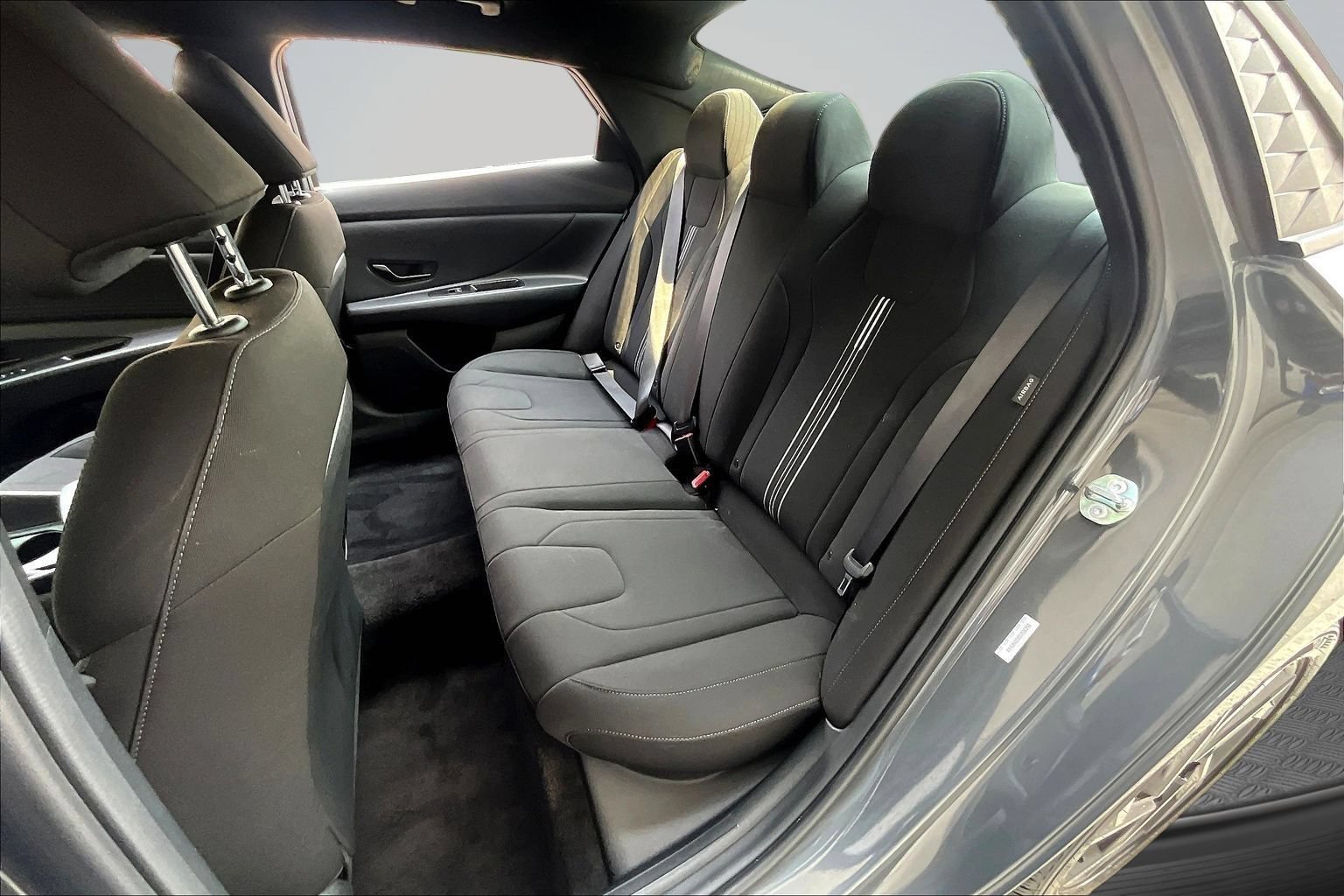Used 2025 Hyundai Elantra Sport FWD image 22