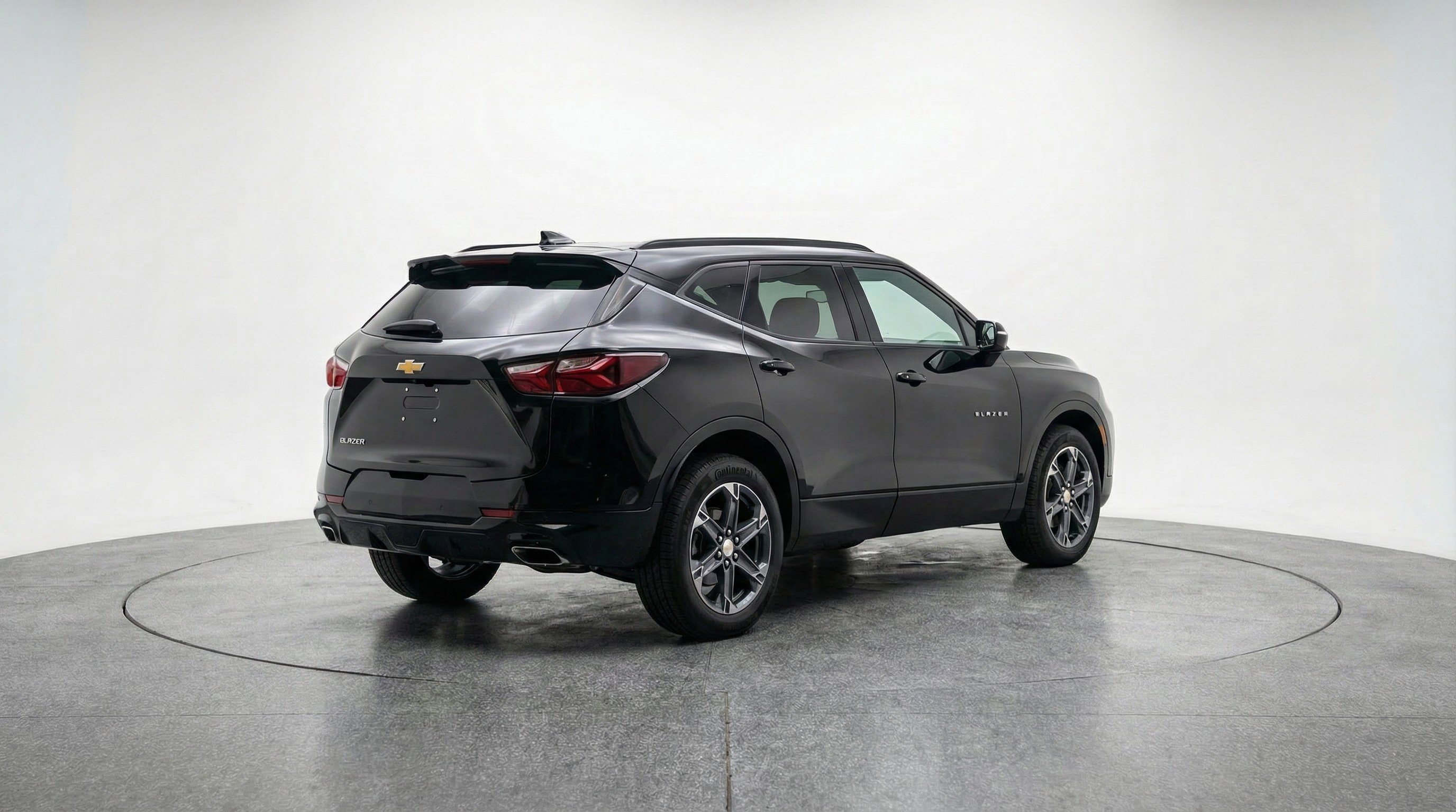 Used 2025 Chevrolet Blazer LT image 9