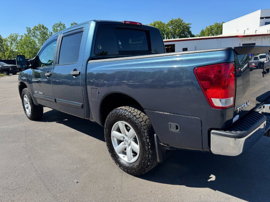 Used 2014 Nissan Titan SV AWD/4WD image 10