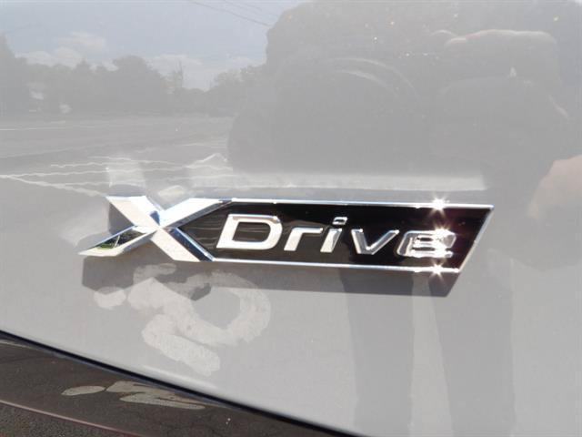 Used 2022 BMW 540i xDrive w/ Convenience Package AWD/4WD image 5