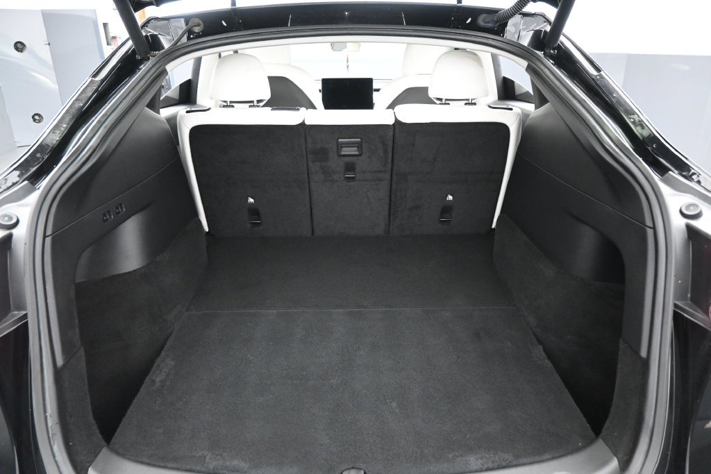 Used 2022 Tesla Model Y Performance AWD/4WD image 25
