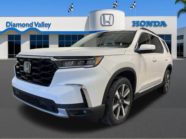 New 2025 Honda Pilot Touring image 7