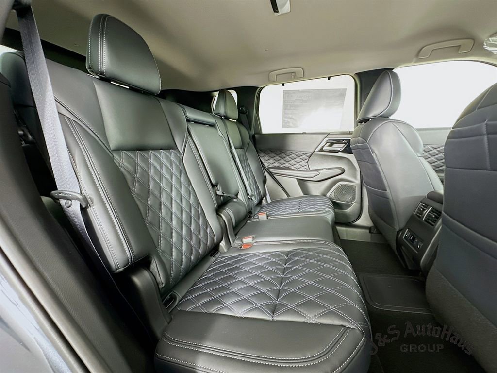 Used 2024 Mitsubishi Outlander SEL image 33