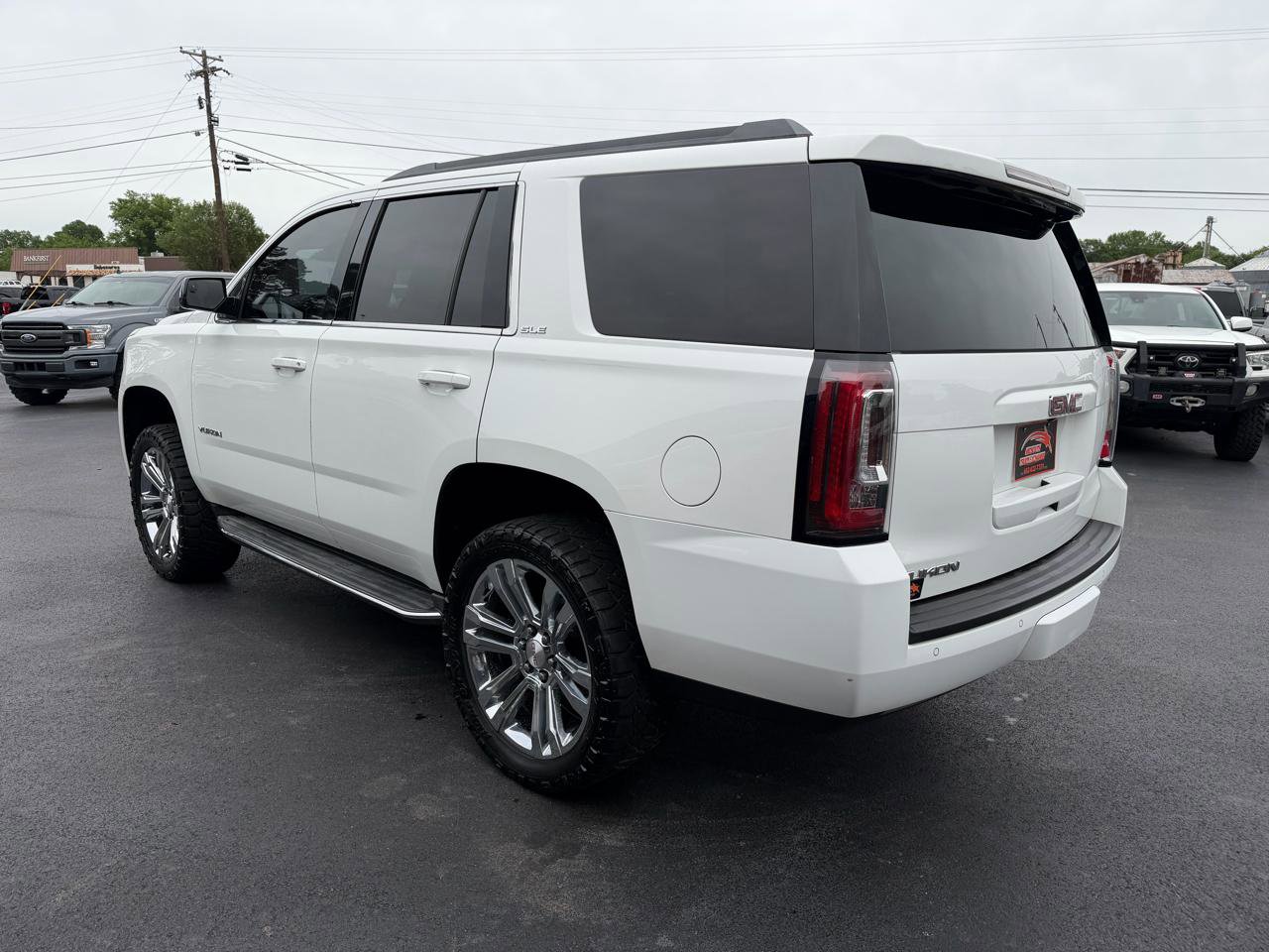 Used 2015 GMC Yukon SLE AWD/4WD image 8