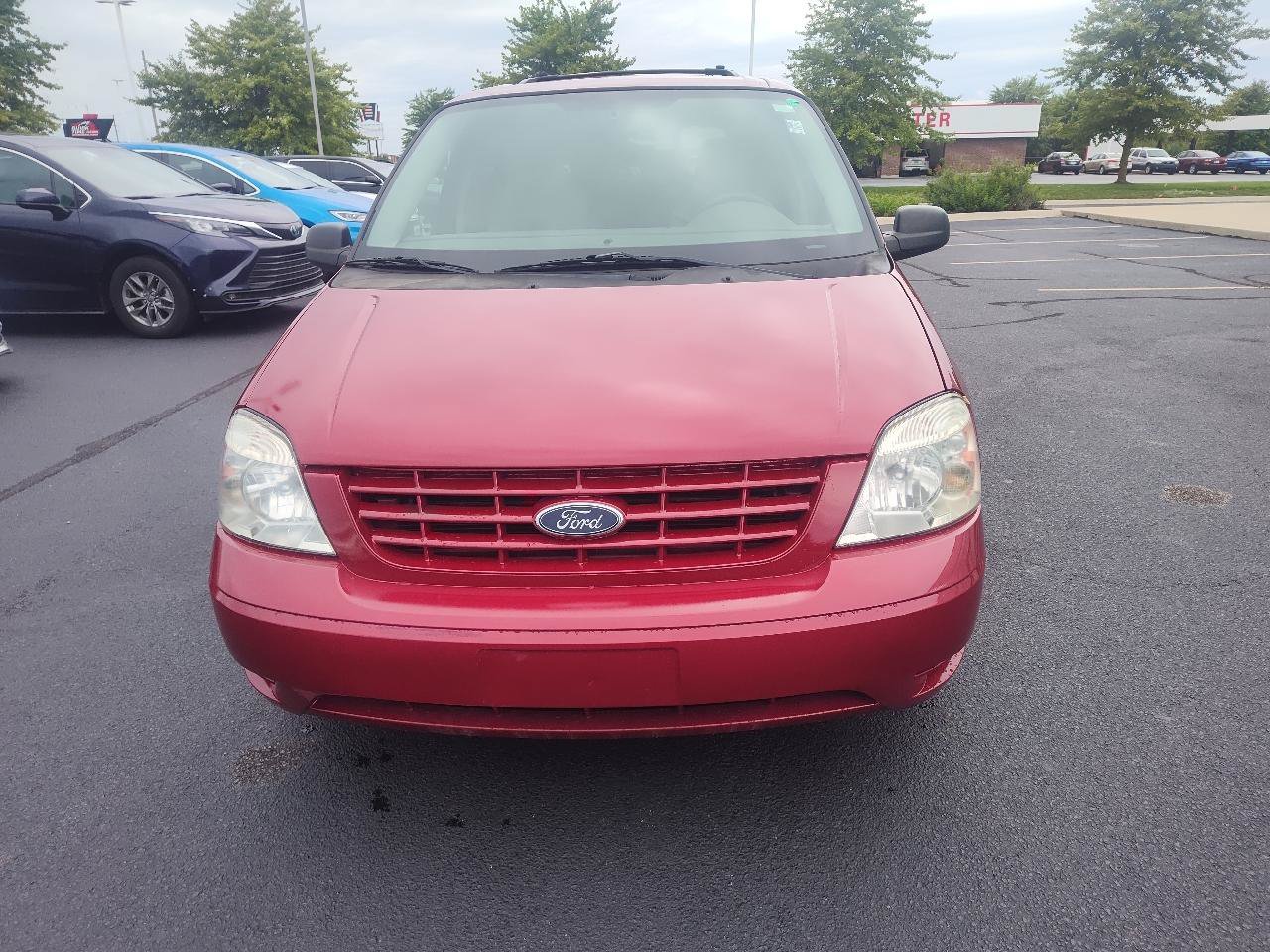 Used 2005 Ford Freestar SE FWD image 2