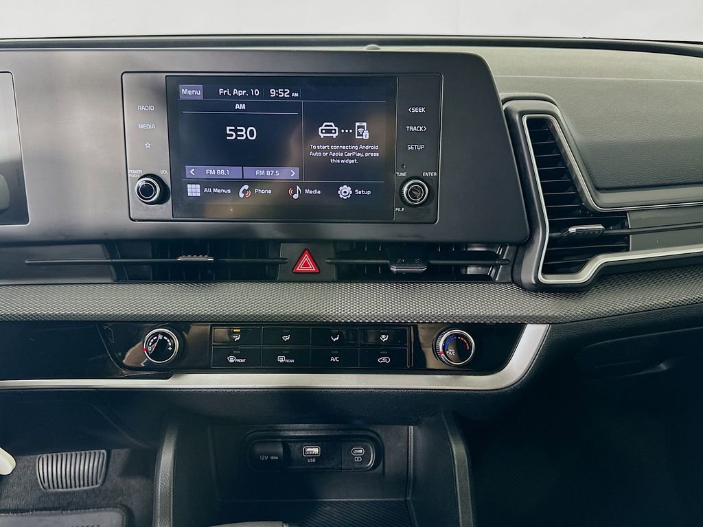 Used 2024 Kia Sportage LX image 14