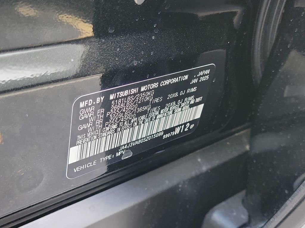 New 2025 Mitsubishi Outlander SE image 14