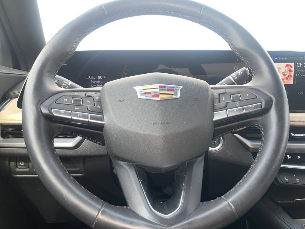 Used 2025 Cadillac XT4 Premium Luxury w/ Technology Package AWD/4WD image 19