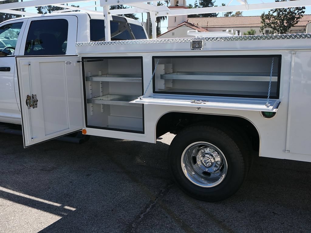 New 2026 RAM 3500 Tradesman w/ Chrome Appearance Group A AWD/4WD image 5