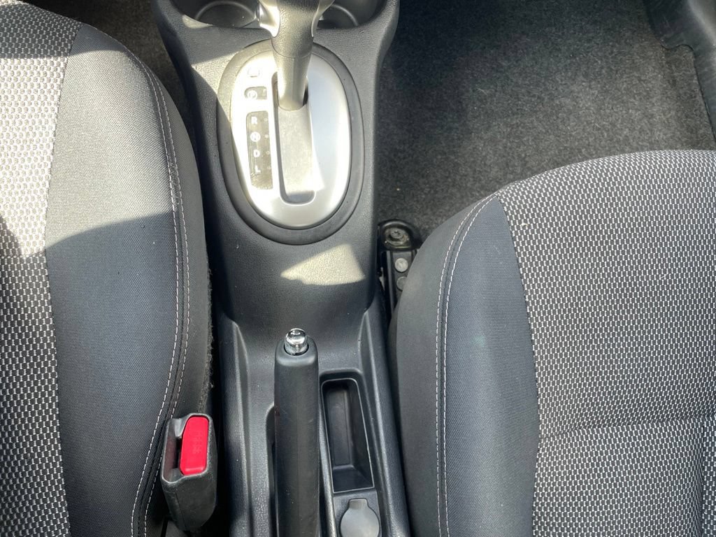 Used 2014 Nissan Versa SV w/ Convenience Package FWD image 13