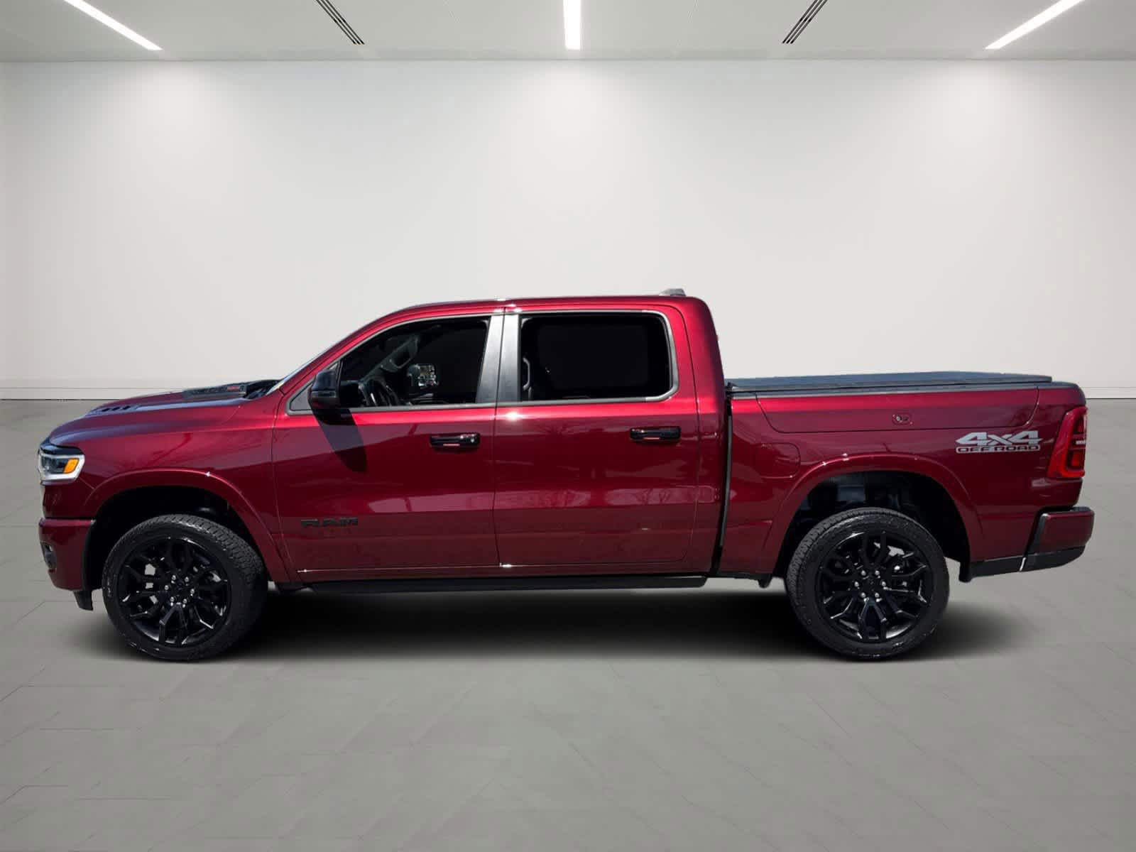Used 2025 RAM 1500 Limited AWD/4WD image 3