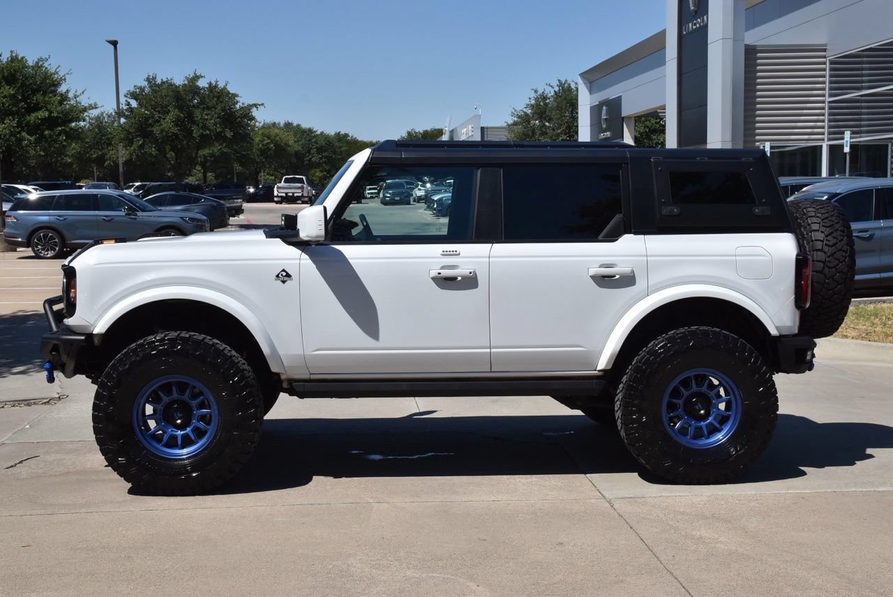 Used 2022 Ford Bronco Outer Banks AWD/4WD image 12