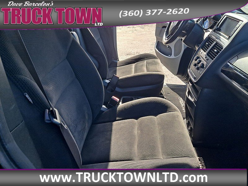 Used 2016 Dodge Grand Caravan SE image 17