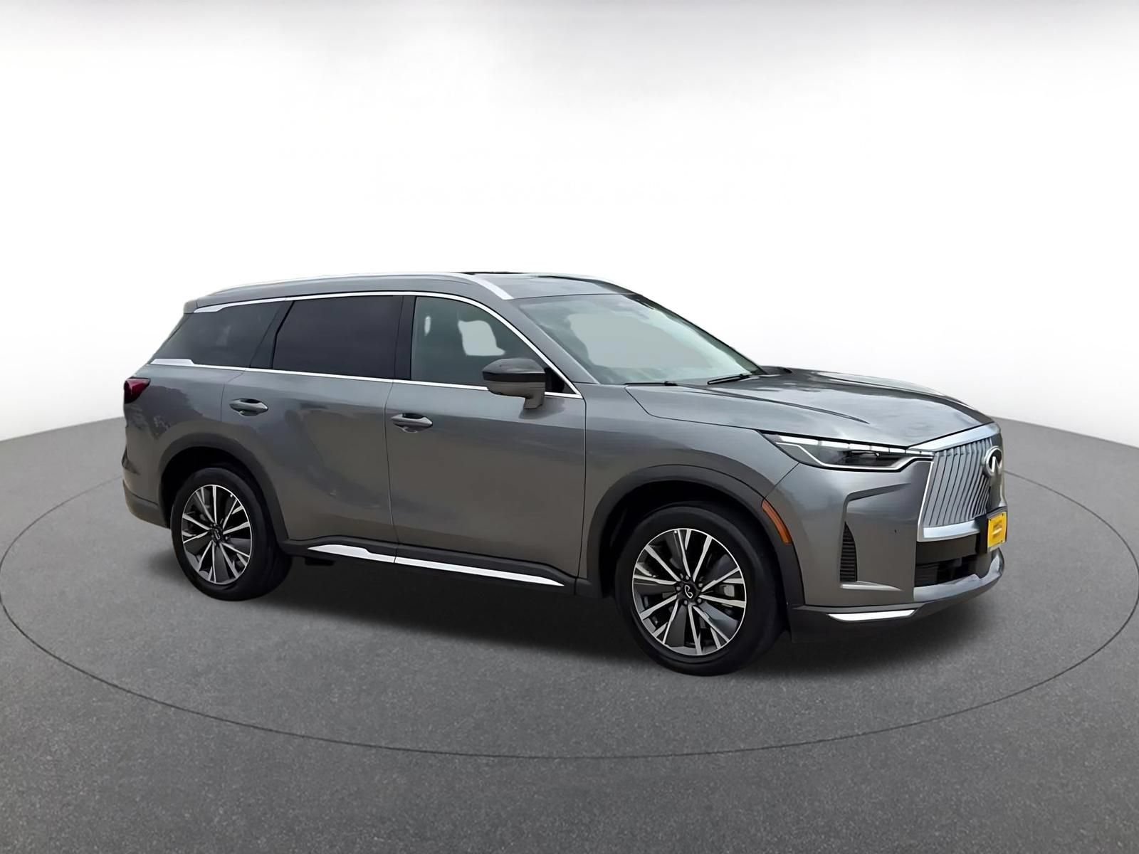 Used 2026 INFINITI QX60 Luxe FWD image 2