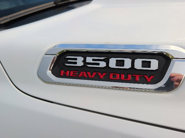 Used 2022 RAM 3500 Laramie AWD/4WD image 9