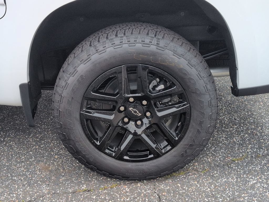 New 2026 Chevrolet Silverado 1500 RST w/ Dark Appearance Package AWD/4WD image 27
