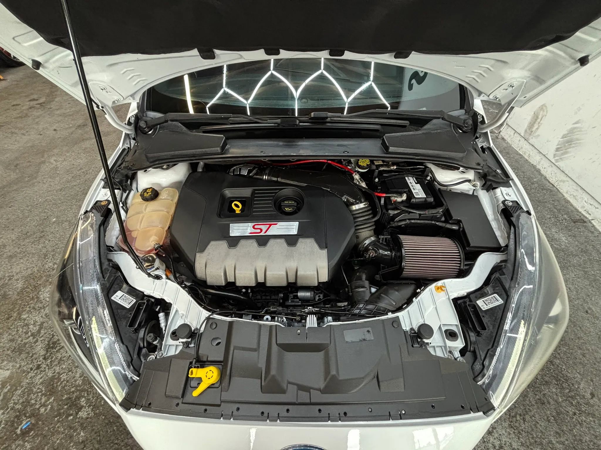 Used 2018 Ford Focus ST w/ Equipment Group 402A FWD image 27