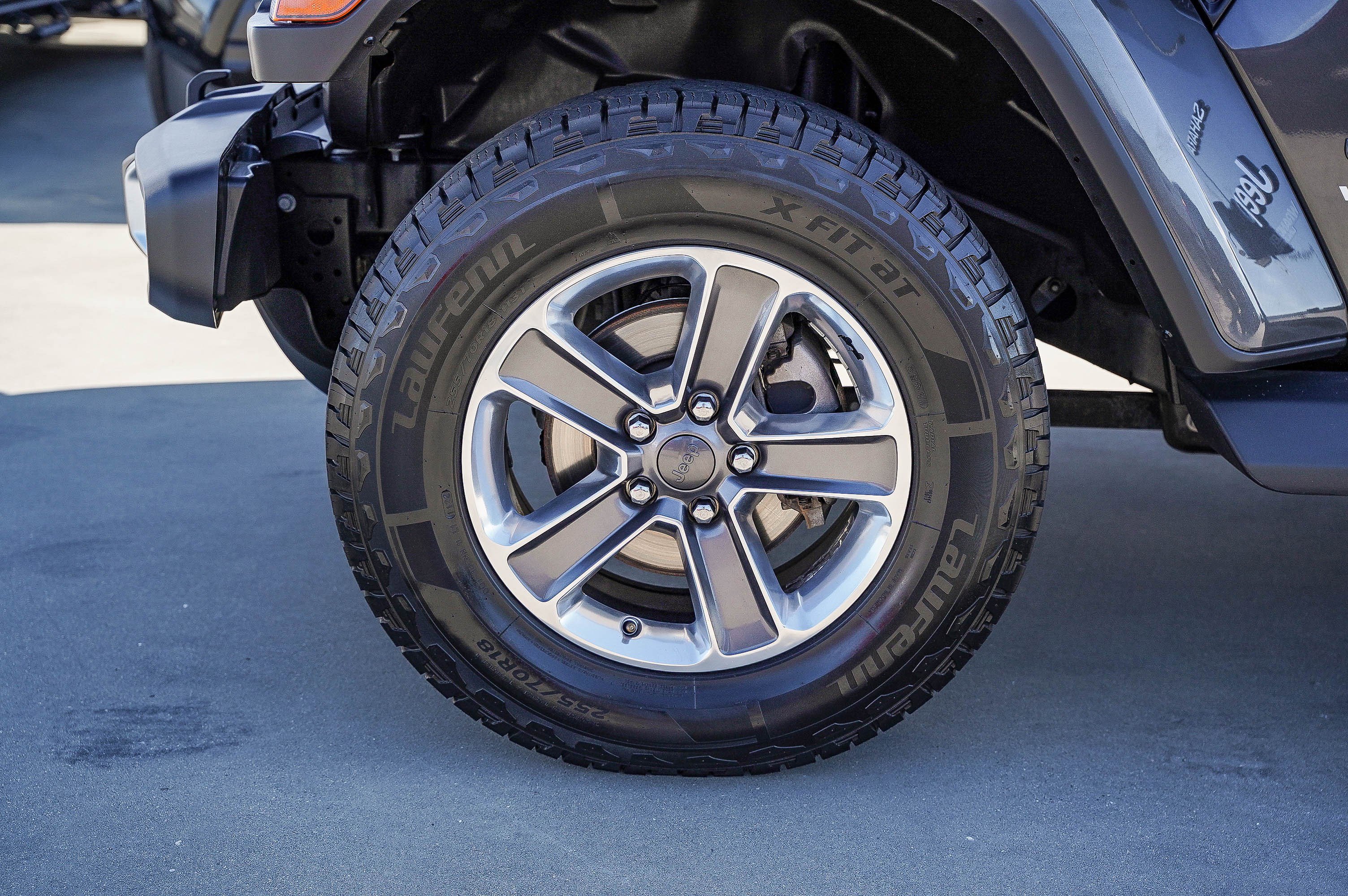 Used 2020 Jeep Wrangler Unlimited Sahara image 6