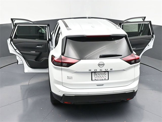 New 2026 Nissan Rogue SV image 44