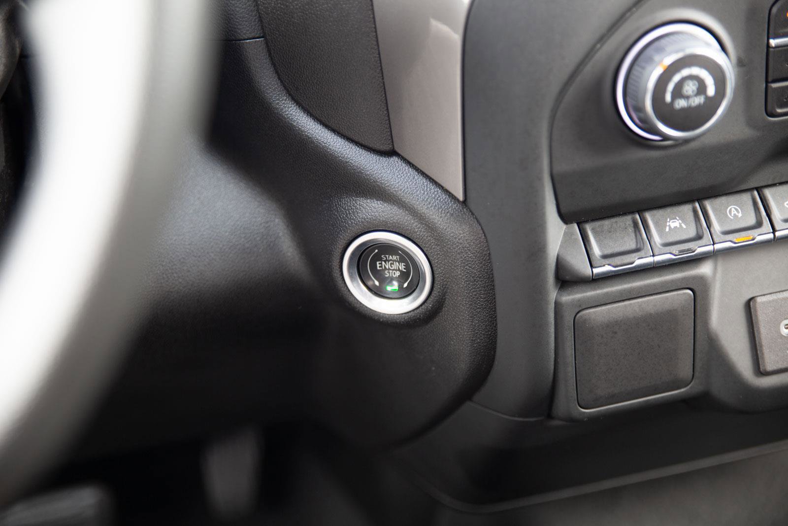 Used 2023 Chevrolet Silverado 1500 Custom image 13