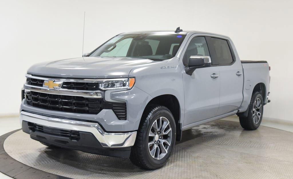 Used 2024 Chevrolet Silverado 1500 LT AWD/4WD image 9