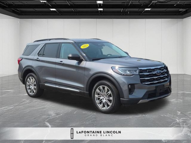 Used 2025 Ford Explorer Active w/ Active Comfort Package AWD/4WD image 7