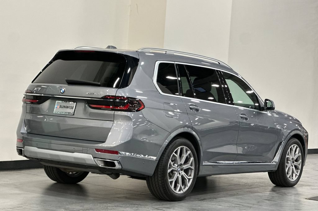 Used 2026 BMW X7 xDrive40i AWD/4WD image 4