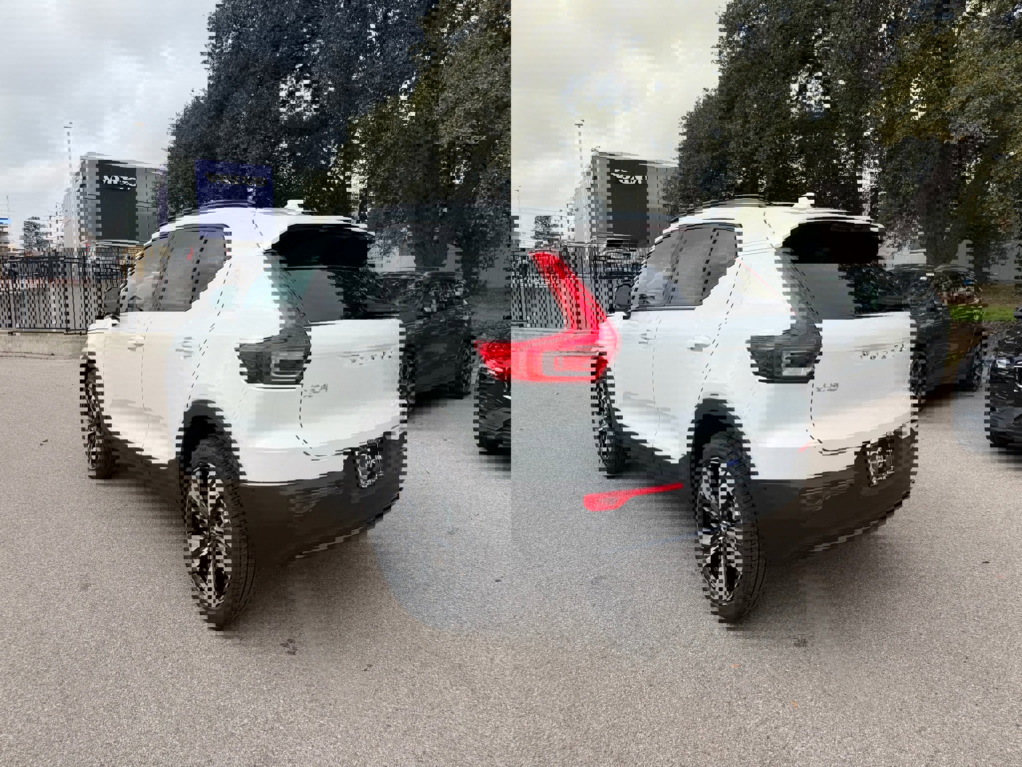 New 2026 Volvo XC40 B4 Plus w/ Protection Package image 4