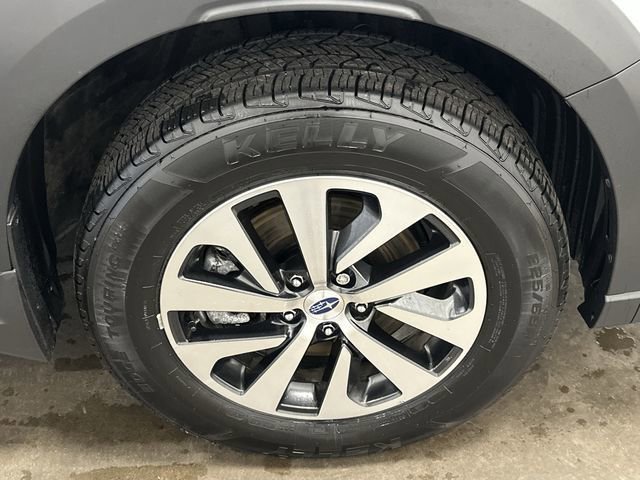 Certified 2024 Subaru Outback Premium image 5