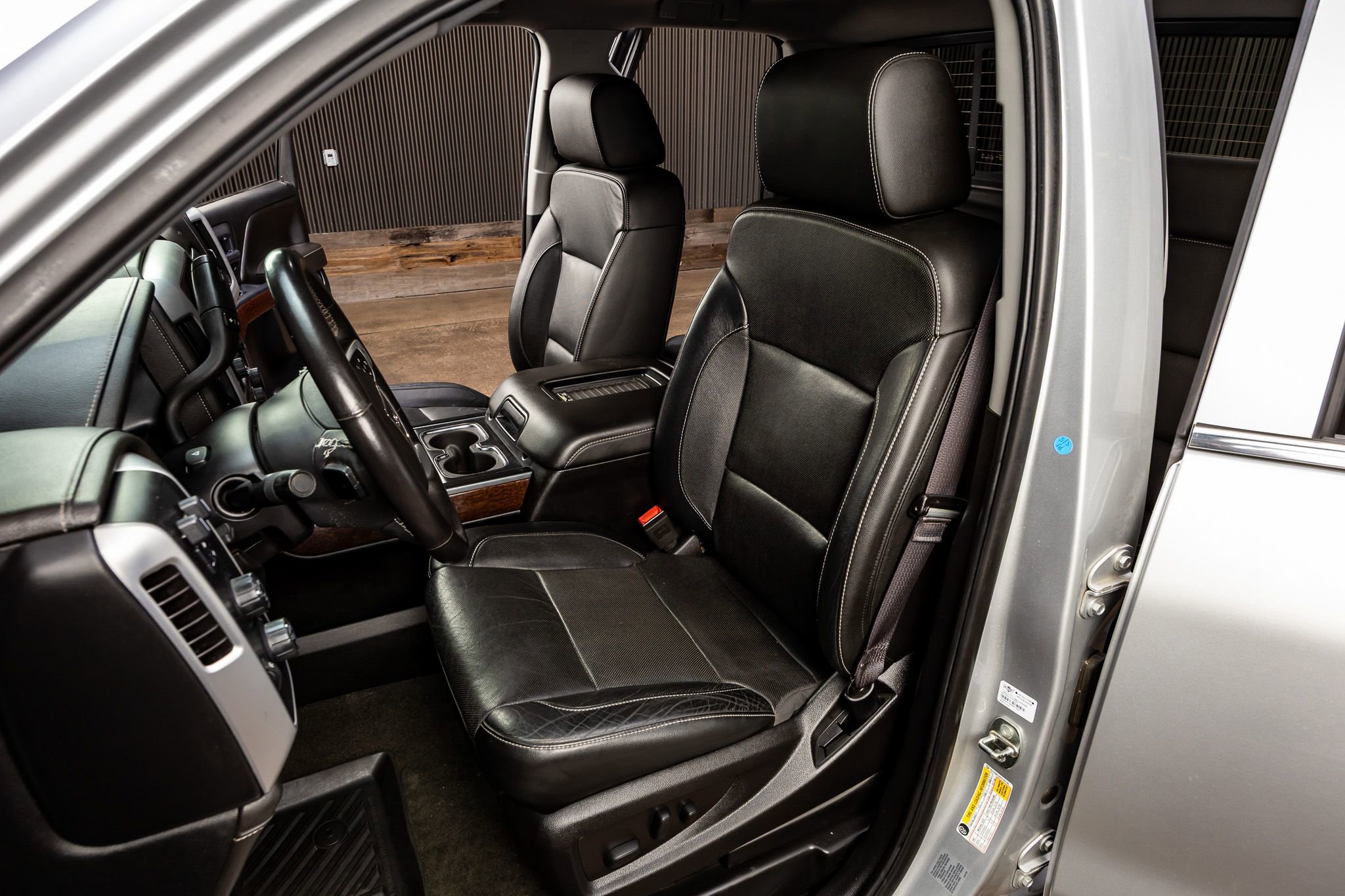 Used 2017 GMC Sierra 1500 SLT w/ Enhanced Driver Alert Package image 27