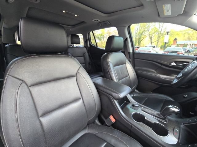 Used 2019 GMC Acadia SLT w/ LPO, Floor Liner Package image 22